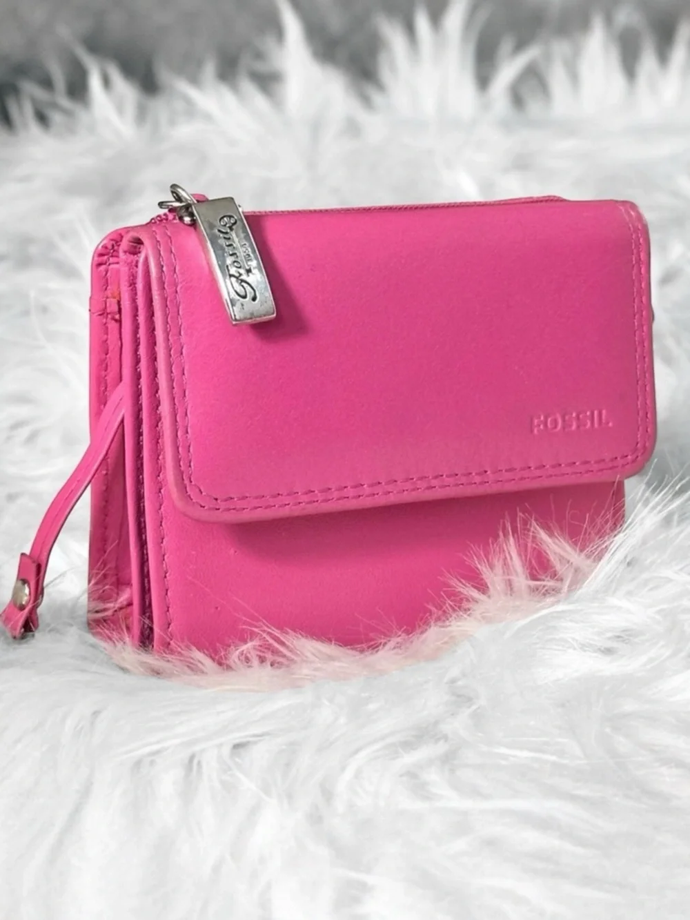 FOSSIL Genuine Leather Mini Bifold Silver Snap Wallet in Fuchsia - Vintage; EUC